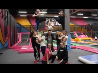 Тренирои projump чирлидинг