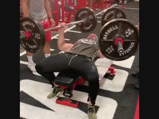 Тренироа груди по жести nhtybhjdrf uhelb gj ;tcnb