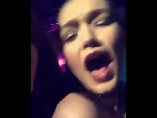 Gigi hadid 03/06/2016 "pillowtalk"