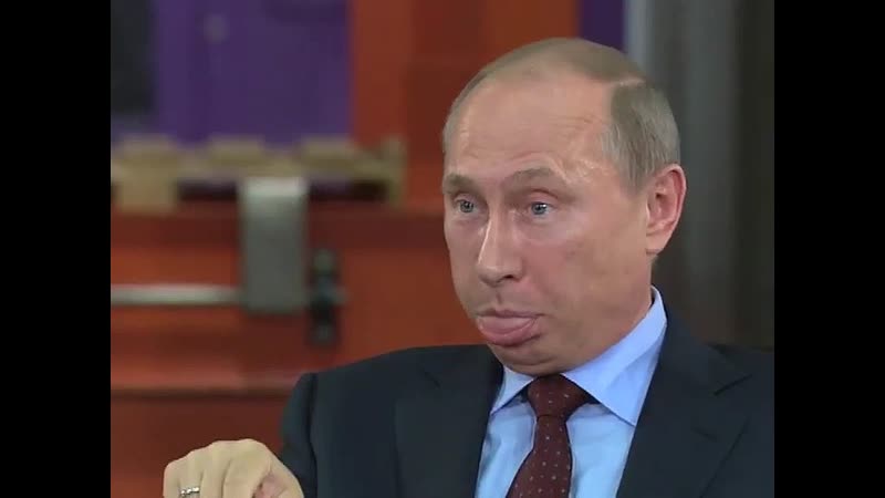 "бежит бежит и сдох" путин шутит (пердит ртом)