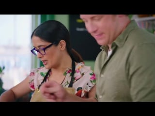 Salma hayek adds a spicy secret ingredient to jamies dish jamie and jimmys f