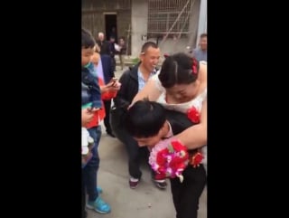 Любви все веса покорны)