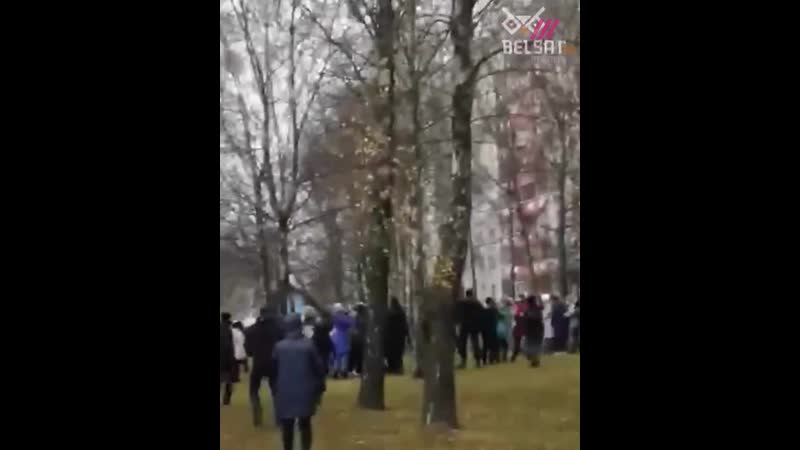 «марш против фашизма» в беларуси светошумовые гранаты и задержания