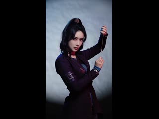 Актриса мэн цзы и в роли лун чжи к западу от юймэня, west out of the yu men, xi chu yu men 西出玉门