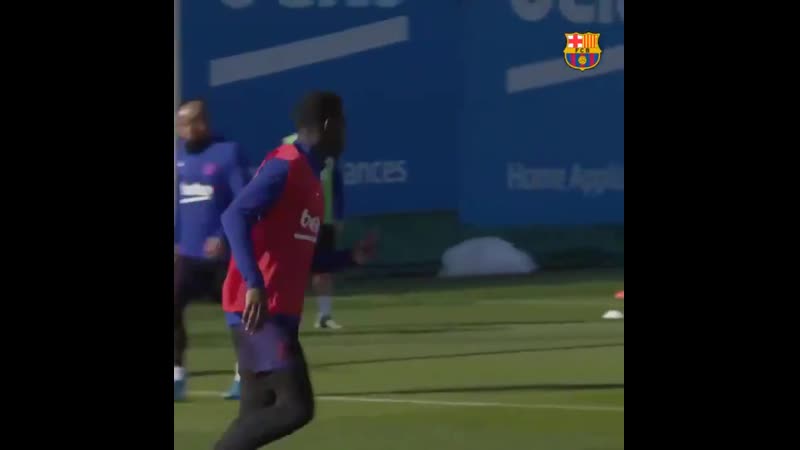 Дембеле показывает скилл