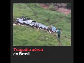 6 adultos y un menor de edad pierden la vida al estrellarse una avioneta en brasil