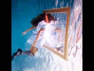 Alice in waterland and looking glass 01