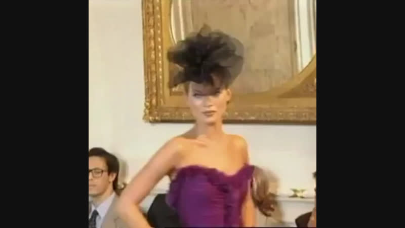 Kate moss and shalom harlow chanel