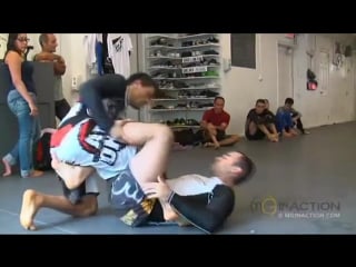 Marcelo garcia rolls with cobrinha