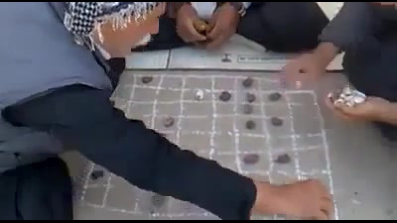 Дед катала в турецкие шашки