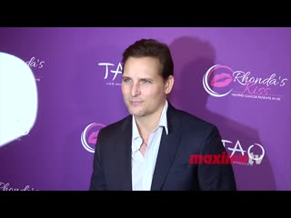 Peter facinelli rhondas kiss good fortune gala purple carpet