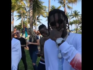 Migos’ offset bought a $100,000 iced out “raindrop” chain