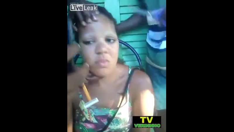 Бреют брови и унижают 2