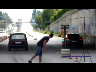 Porsche panamera gts vs vaz 2121 niva drag race