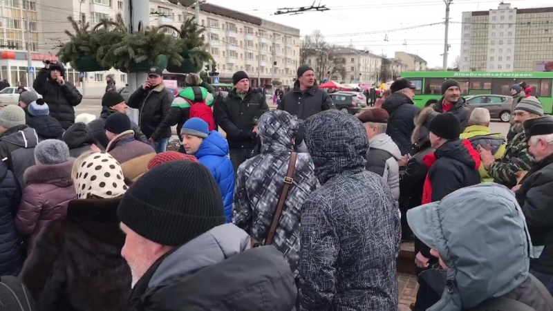 Людзі ідуць маршам па віцебску #дармаеды