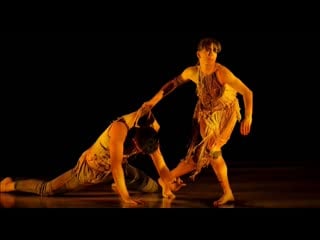 Gaby and ezra perform to "ne me quitte pas" season 16 ep 15