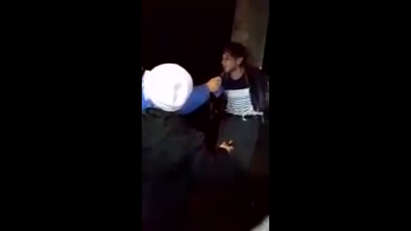 Привязали к столбу