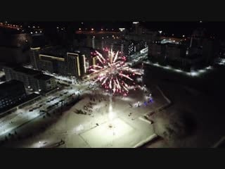 Новогодний салют в солнечном 2019