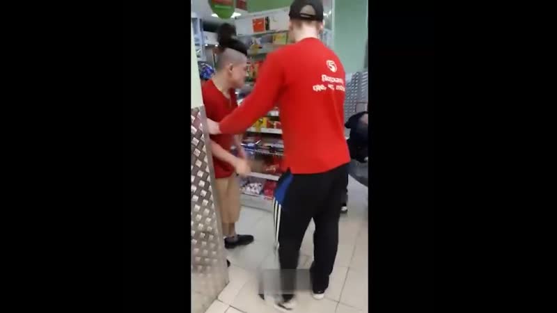 Бойцовский клуб в подмосковной «пятерочке»