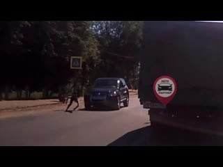 Алып мүше толығымен кірді Жезөкшелердің бөксесі желіде