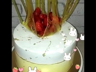 Солнечный тортик 🌞 с кусочком лета🍓