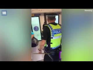 Nigger doesnt comply and insult police