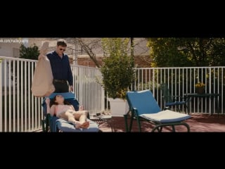 Хейли стайнфелд (hailee steinfeld) в фильме "срок жизни" (term life, 2016, питер биллингсли) 1080p