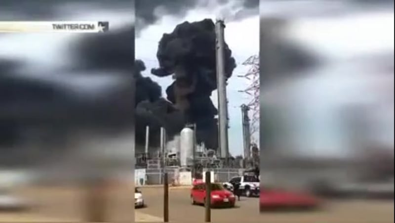 Мощный взрыв на нефтезаводе в мексике унес жизни, как минимум, троих