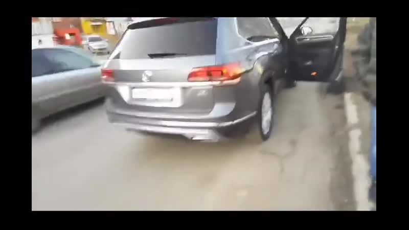 Натравил пиздюка