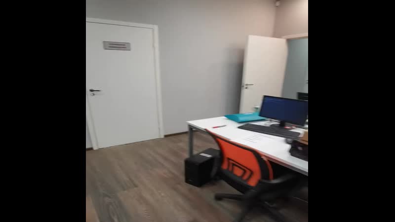 Работница офиса в центре санкт петербурга показала, как проходят работы по сносу здания