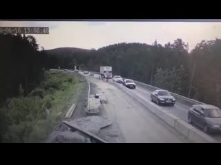 Авария юрюзань сатка failed breaks on a dump truck, caused horrific