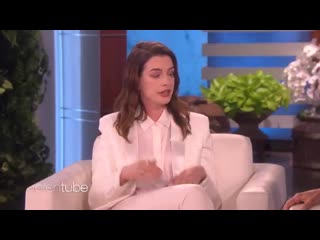 Anne hathaway on how body positive the cast of oceans8 was after she had her son oceans8