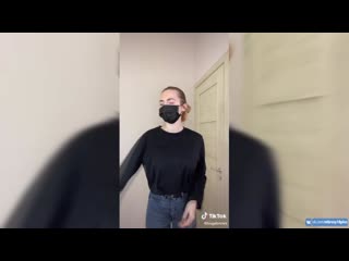 Годный тик ток переоделась в прыжке огромная грудь