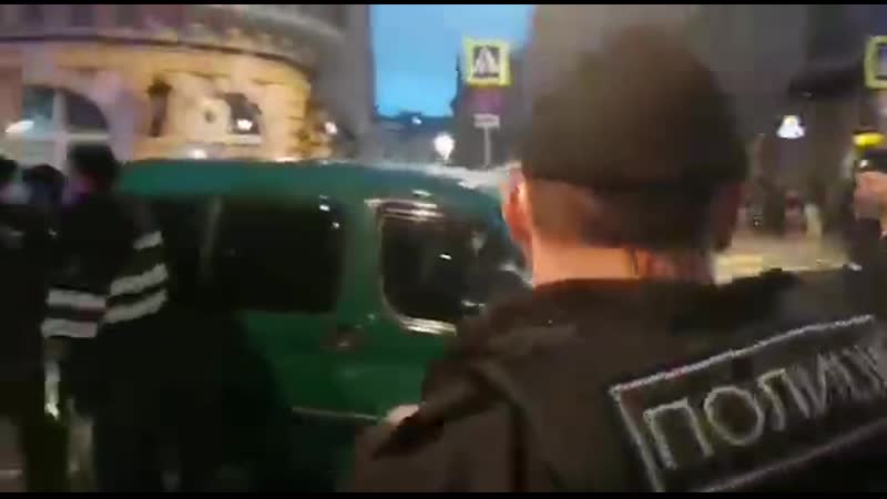 Задержание молодые на акции протеста в москве