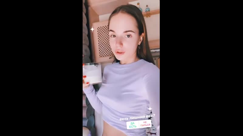 Засветы сосков Засвет сосков и груди от саши спилберг watch online