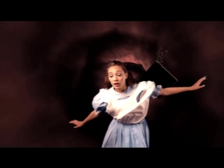 Taylor in wonderland feat maddie ziegler by todrick