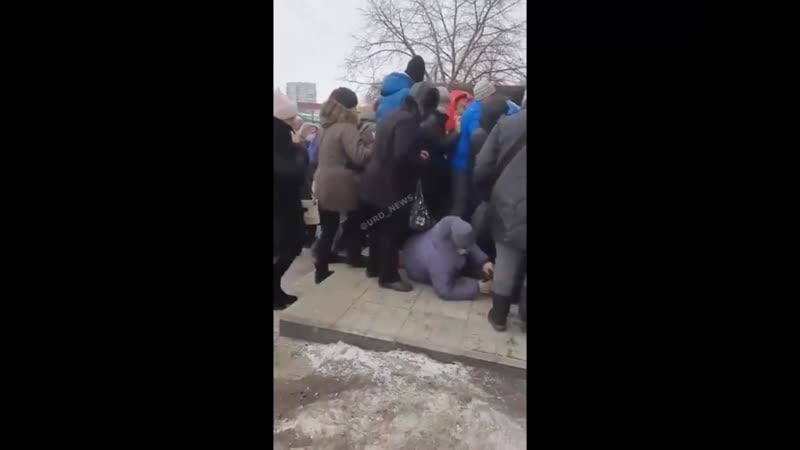 Це европа дикари атакуют секонд хенд