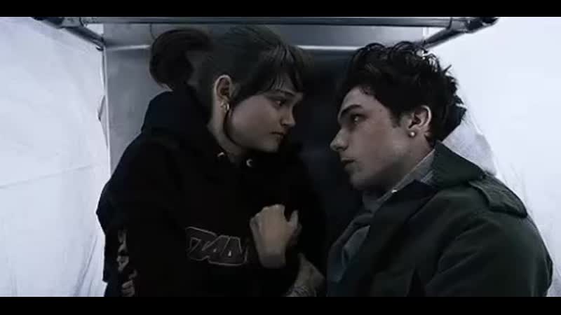 Уэйн и дел поцелуй