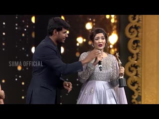 Ritika singh and sundeep kishan teasing each other