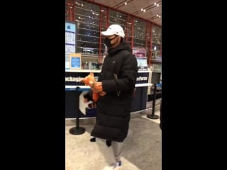 180406 ztao @ pek airport fancam