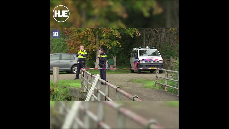 В голландии достали из под земли отшельников