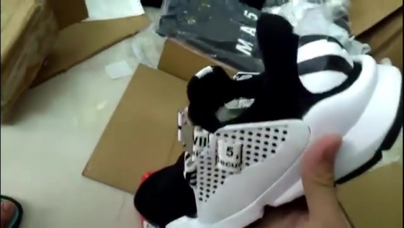 Nike sock dart x off white