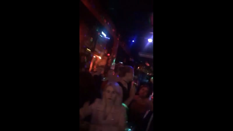 Artem display в crazy daisy (сретенка 32)