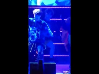 [161014] pentagon gorilla @ kfm k pop concert (fancam)