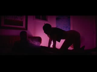 Обри плаза ингрид едет на запад / aubrey plaza ingrid goes west ( 2017 )