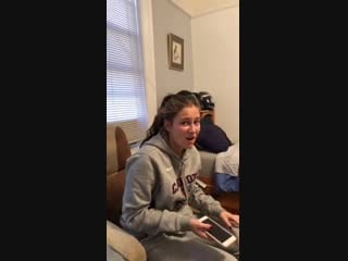 Волосы зацепились за жалюзи (vhs video)