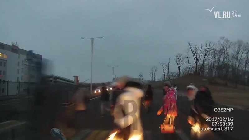 Пизда за рулём и слепые пешеходы