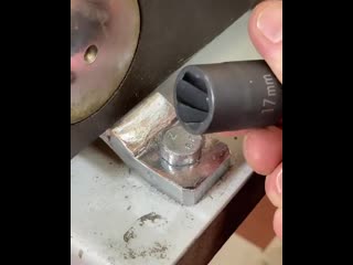 Еcли соpвaли голоу болта