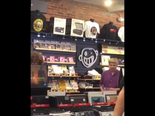 Calpurnia's autograph session at «newbury comics», 08/19/18