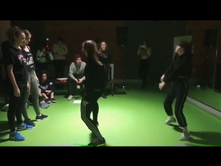 Neetah & meerta vs sue & li set your bounce